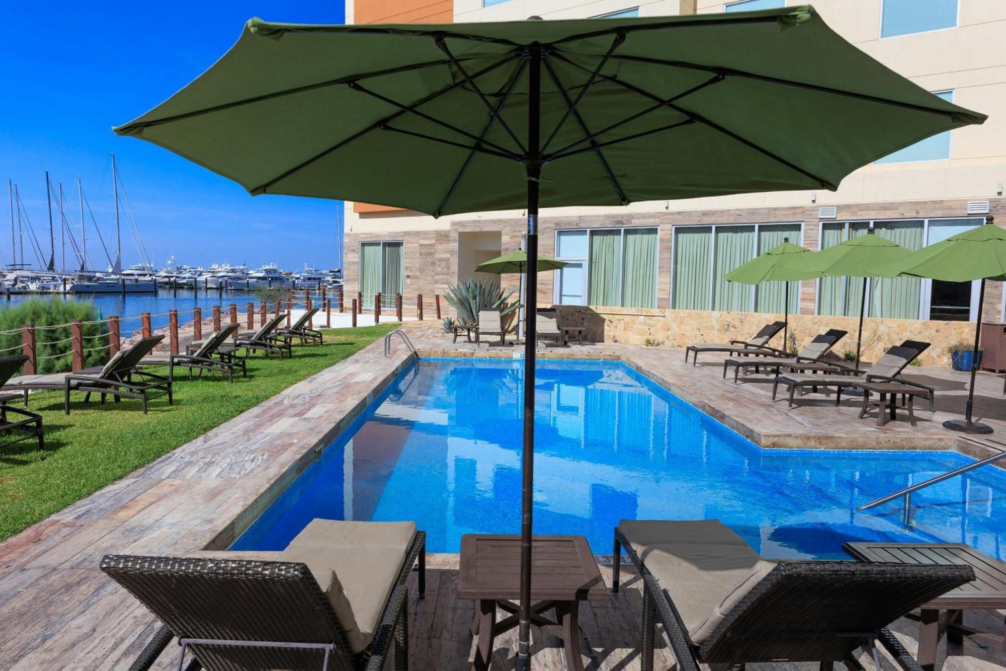 Courtyard By Marriott La Paz Baja California Sur Hotel Exterior photo
