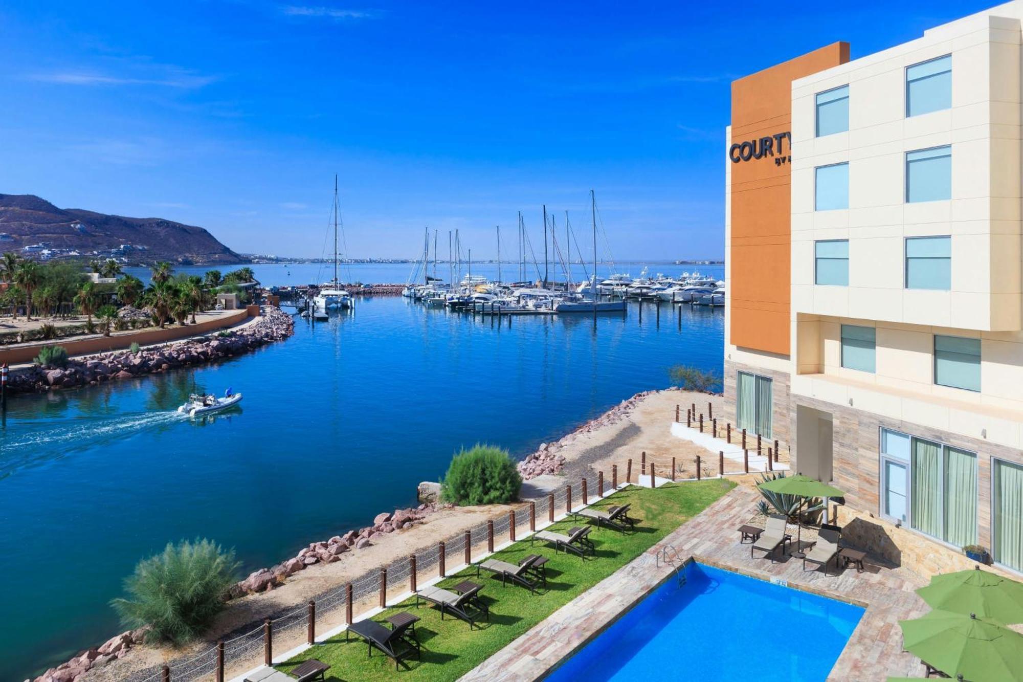 Courtyard By Marriott La Paz Baja California Sur Hotel Exterior photo