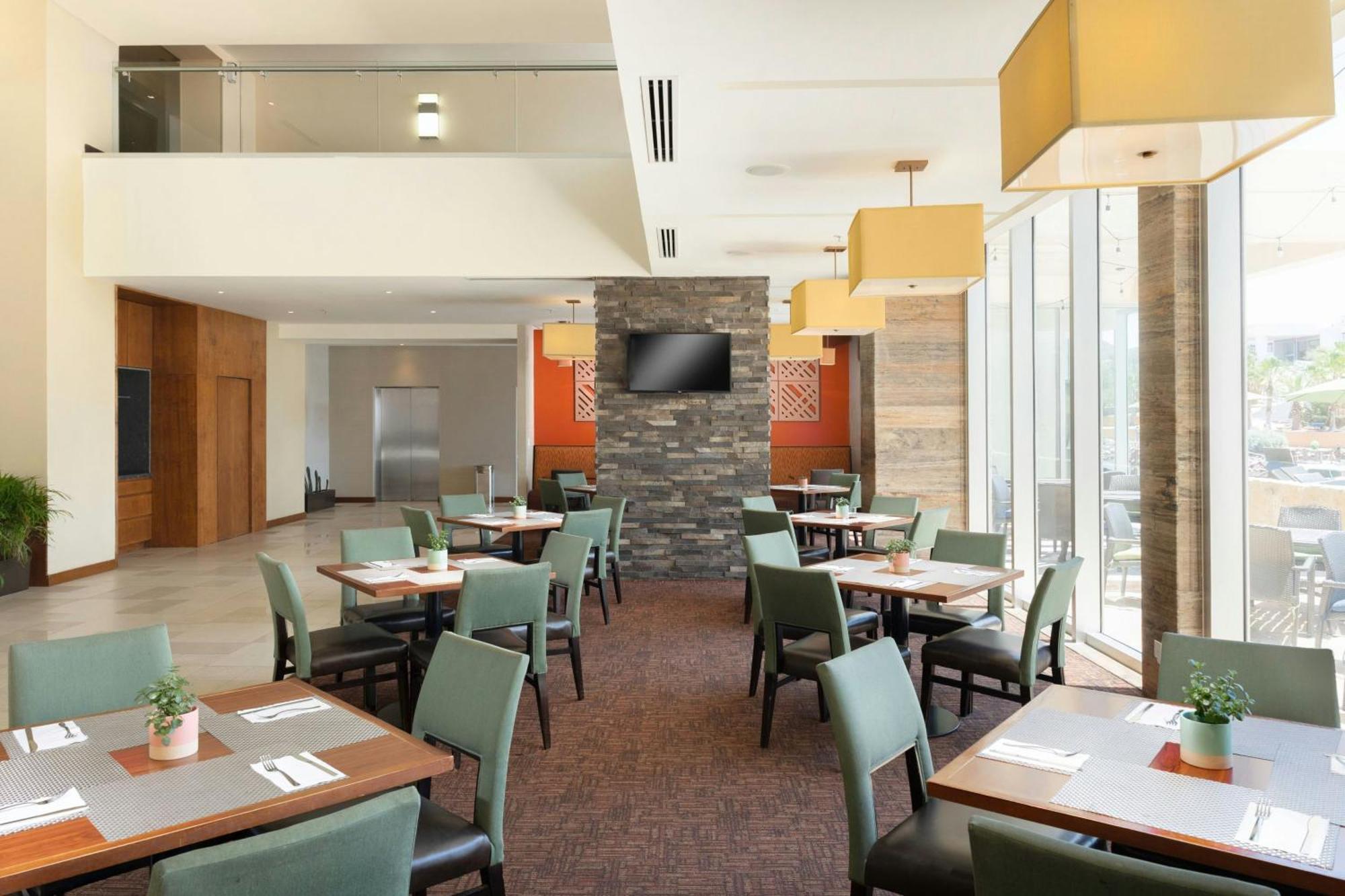 Courtyard By Marriott La Paz Baja California Sur Hotel Exterior photo