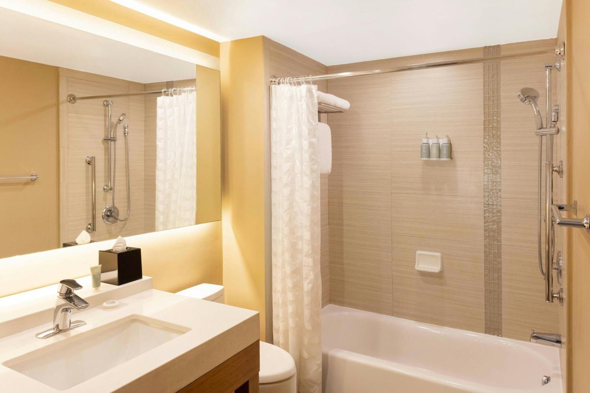 Courtyard By Marriott La Paz Baja California Sur Hotel Exterior photo