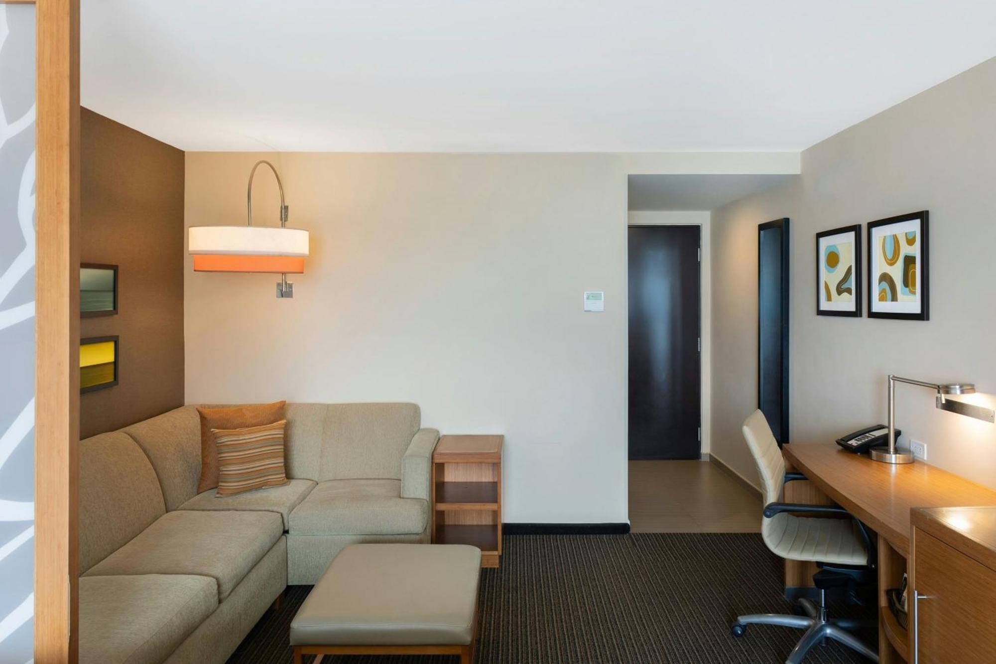 Courtyard By Marriott La Paz Baja California Sur Hotel Exterior photo