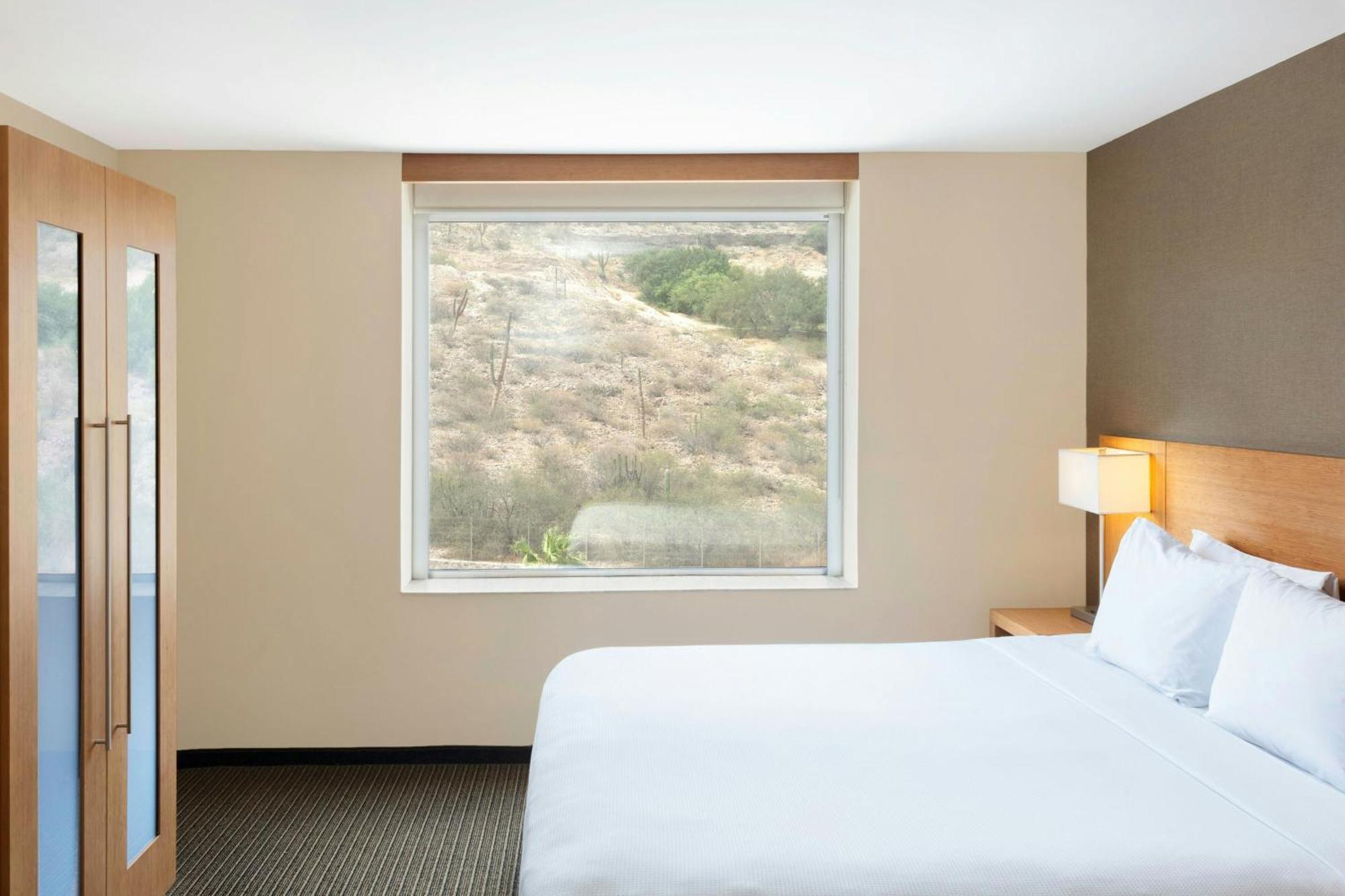 Courtyard By Marriott La Paz Baja California Sur Hotel Exterior photo