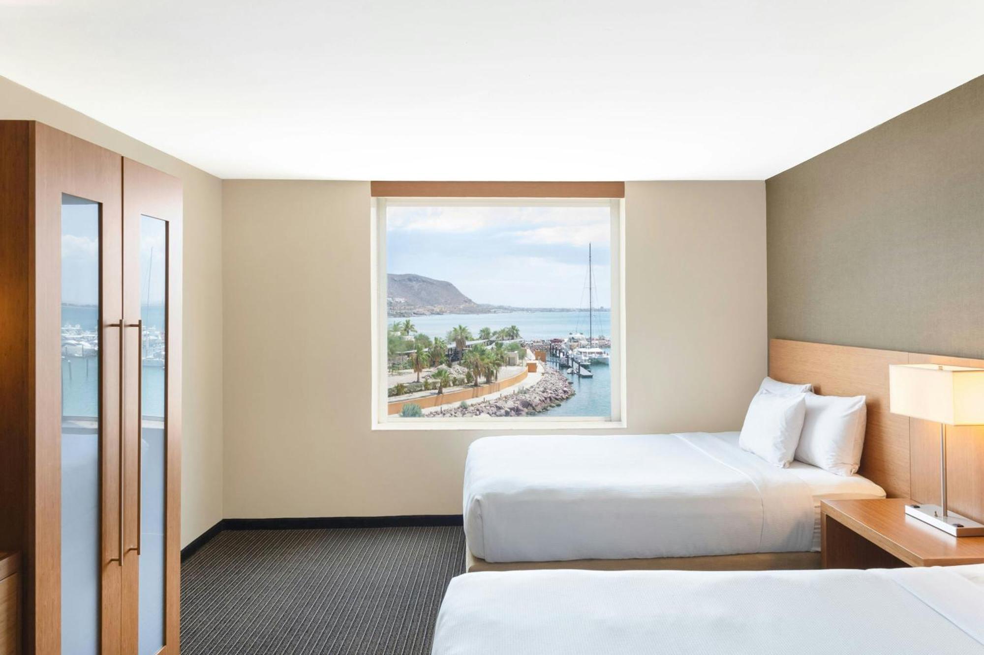 Courtyard By Marriott La Paz Baja California Sur Hotel Exterior photo