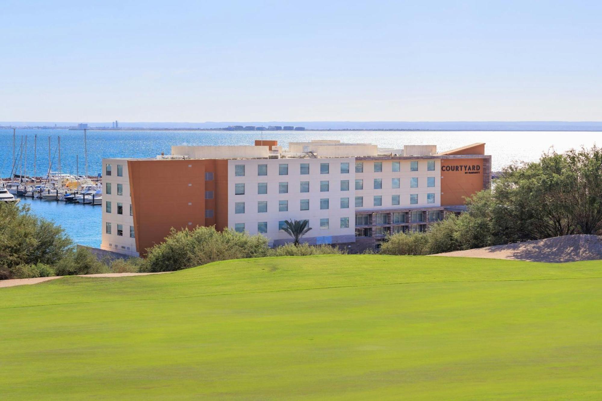 Courtyard By Marriott La Paz Baja California Sur Hotel Exterior photo